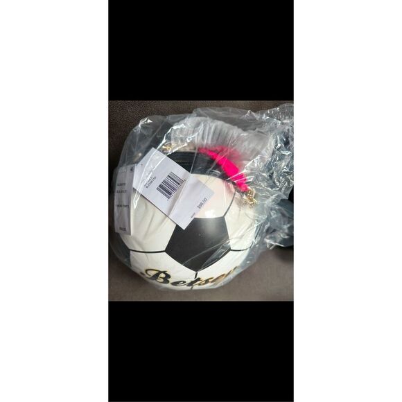 Betsy Johnson Crossbody soccer ball pocketbook . NWT Size of real soccer ball . - Picture 9 of 15